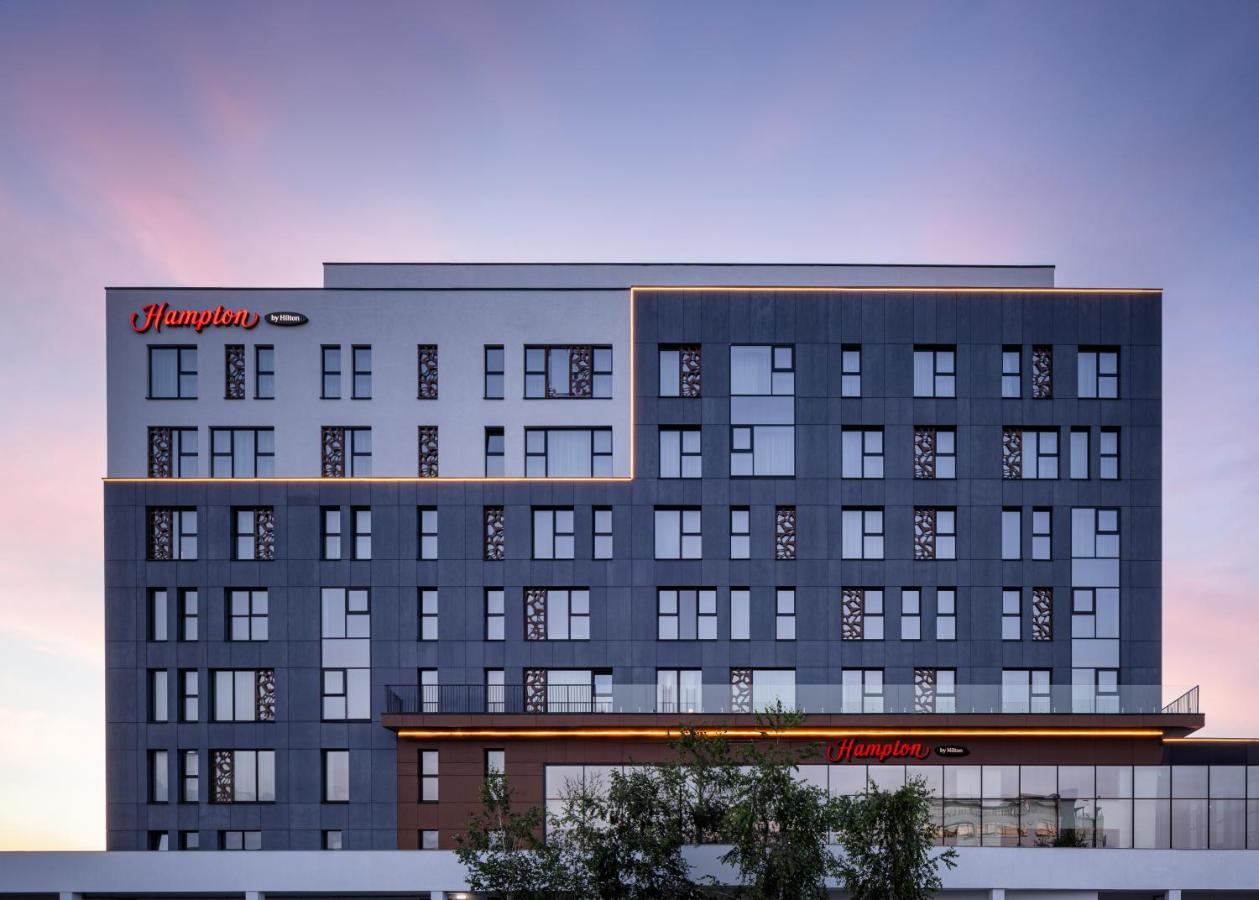 Hampton By Hilton เตอร์กู-มูเรช ภายนอก รูปภาพ