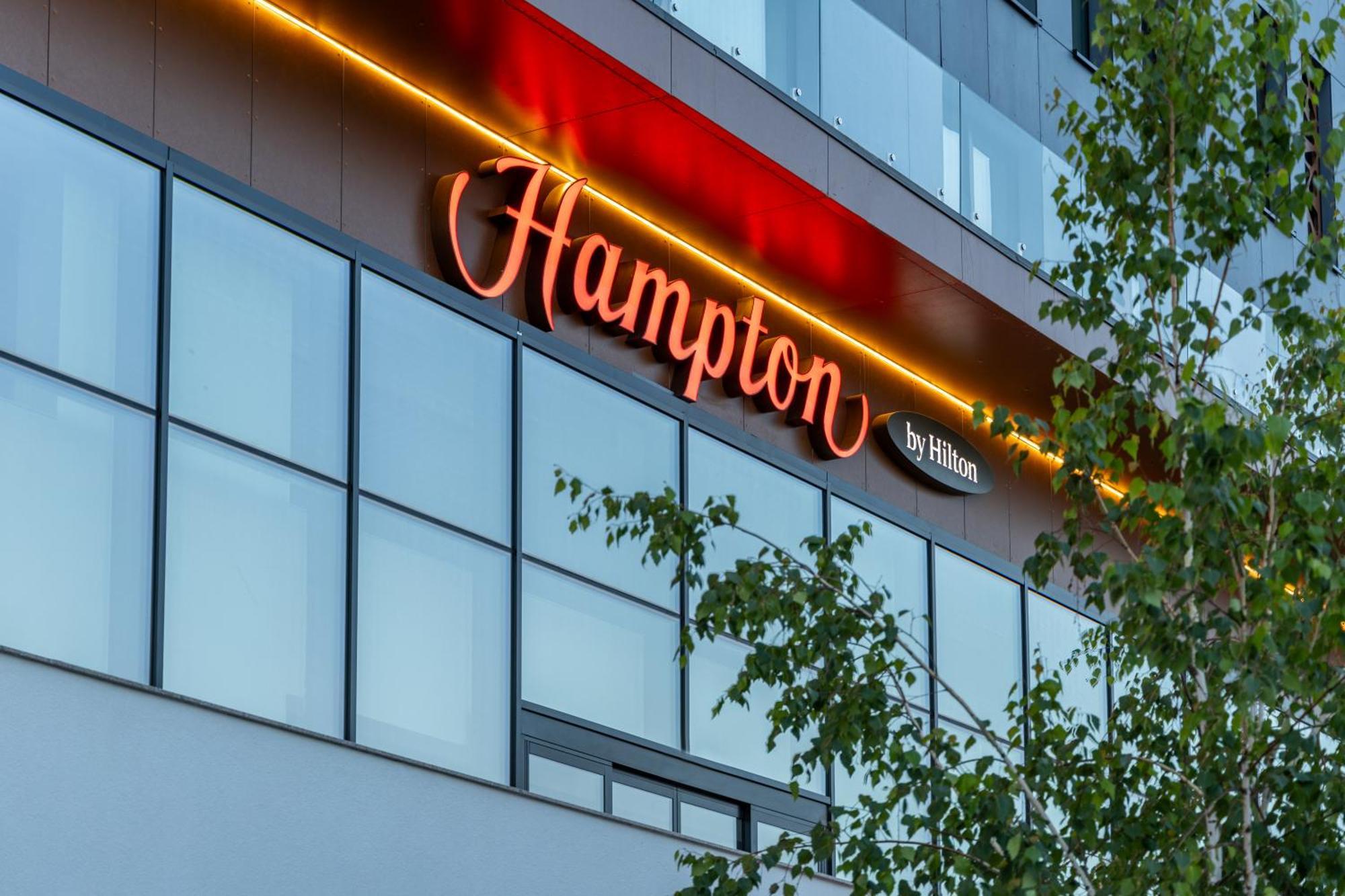 Hampton By Hilton เตอร์กู-มูเรช ภายนอก รูปภาพ