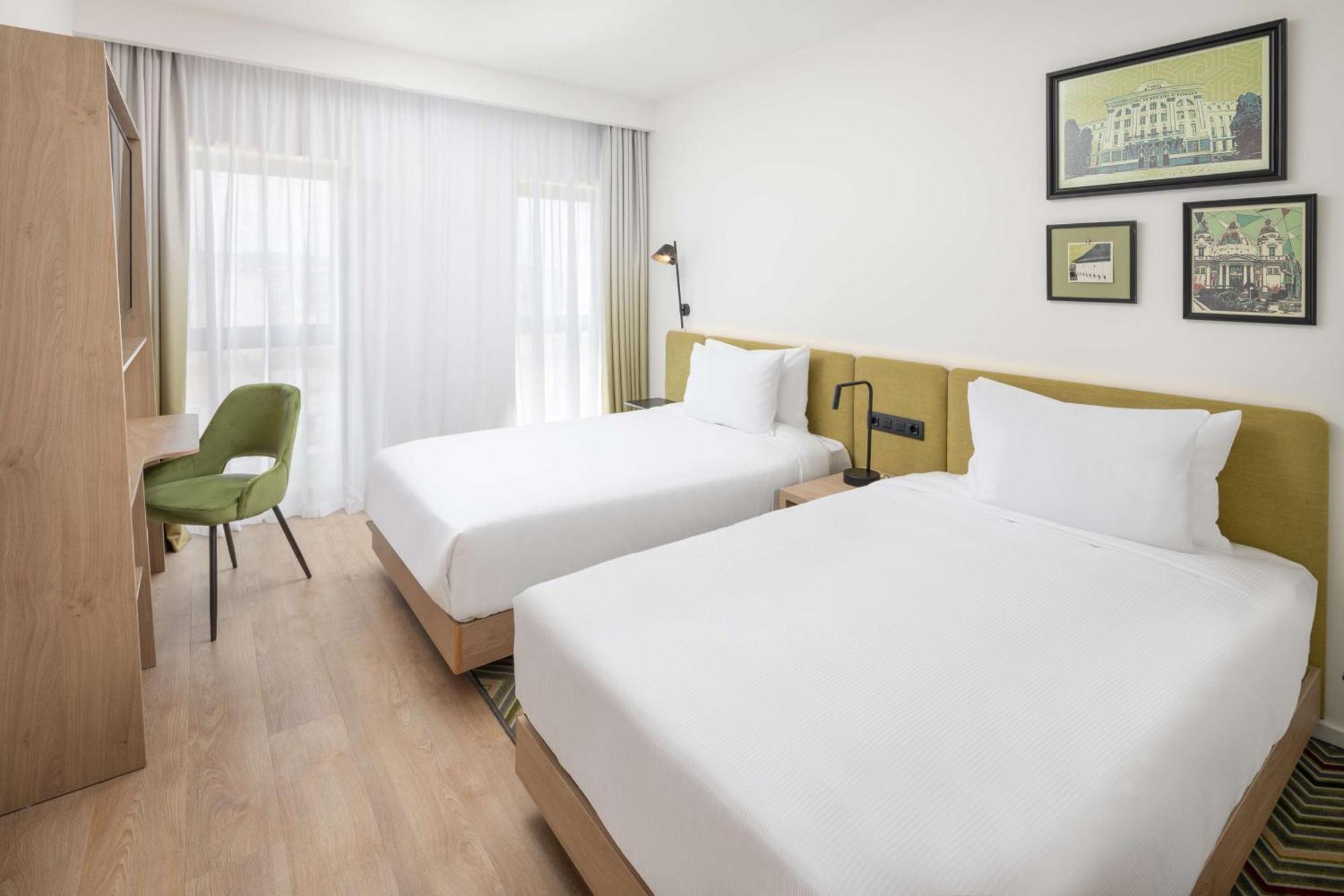 Hampton By Hilton เตอร์กู-มูเรช ภายนอก รูปภาพ