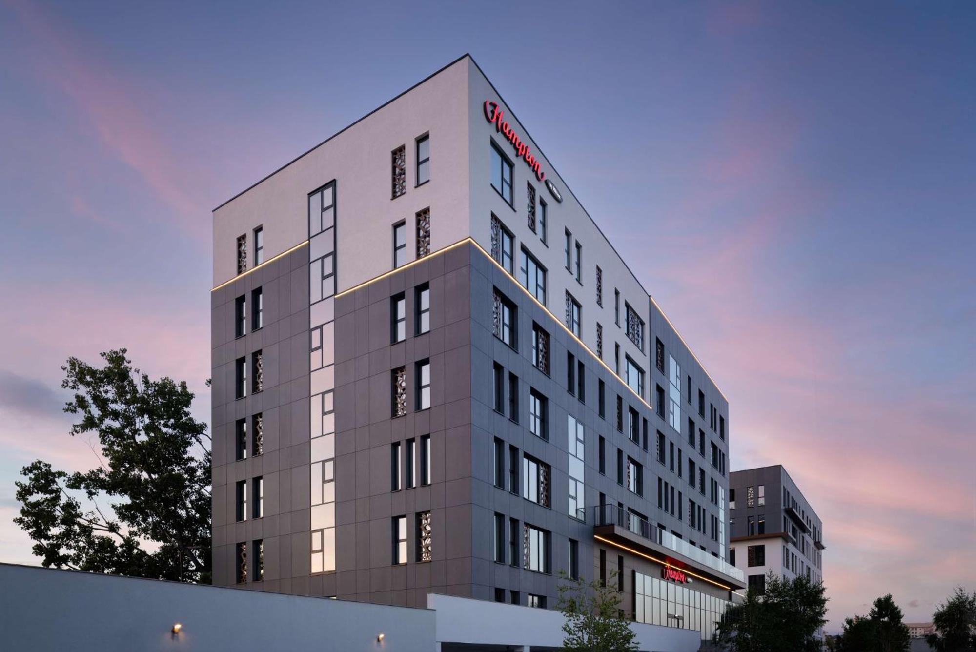 Hampton By Hilton เตอร์กู-มูเรช ภายนอก รูปภาพ