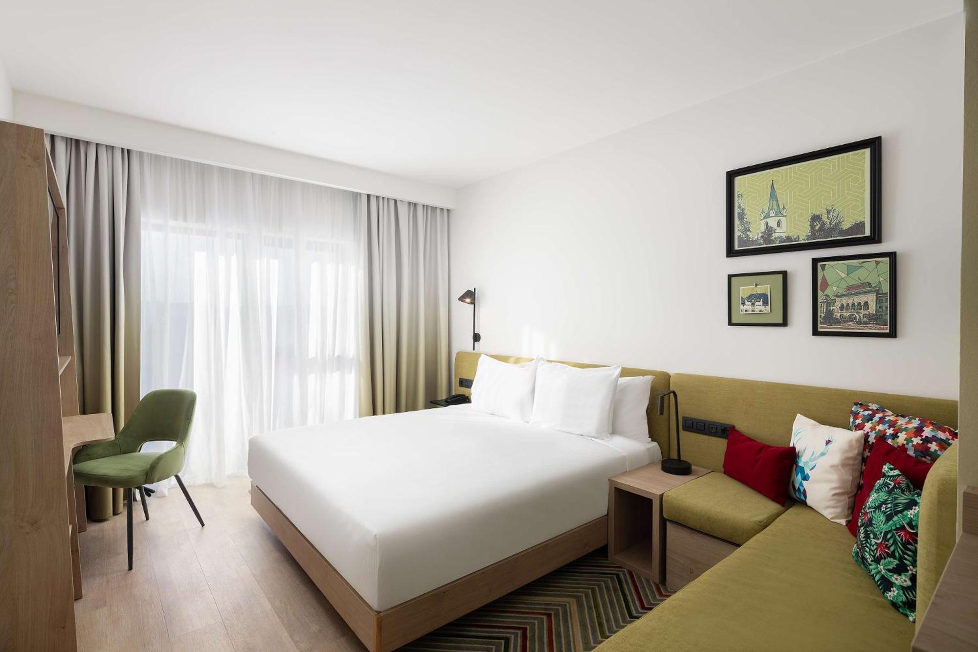 Hampton By Hilton เตอร์กู-มูเรช ภายนอก รูปภาพ